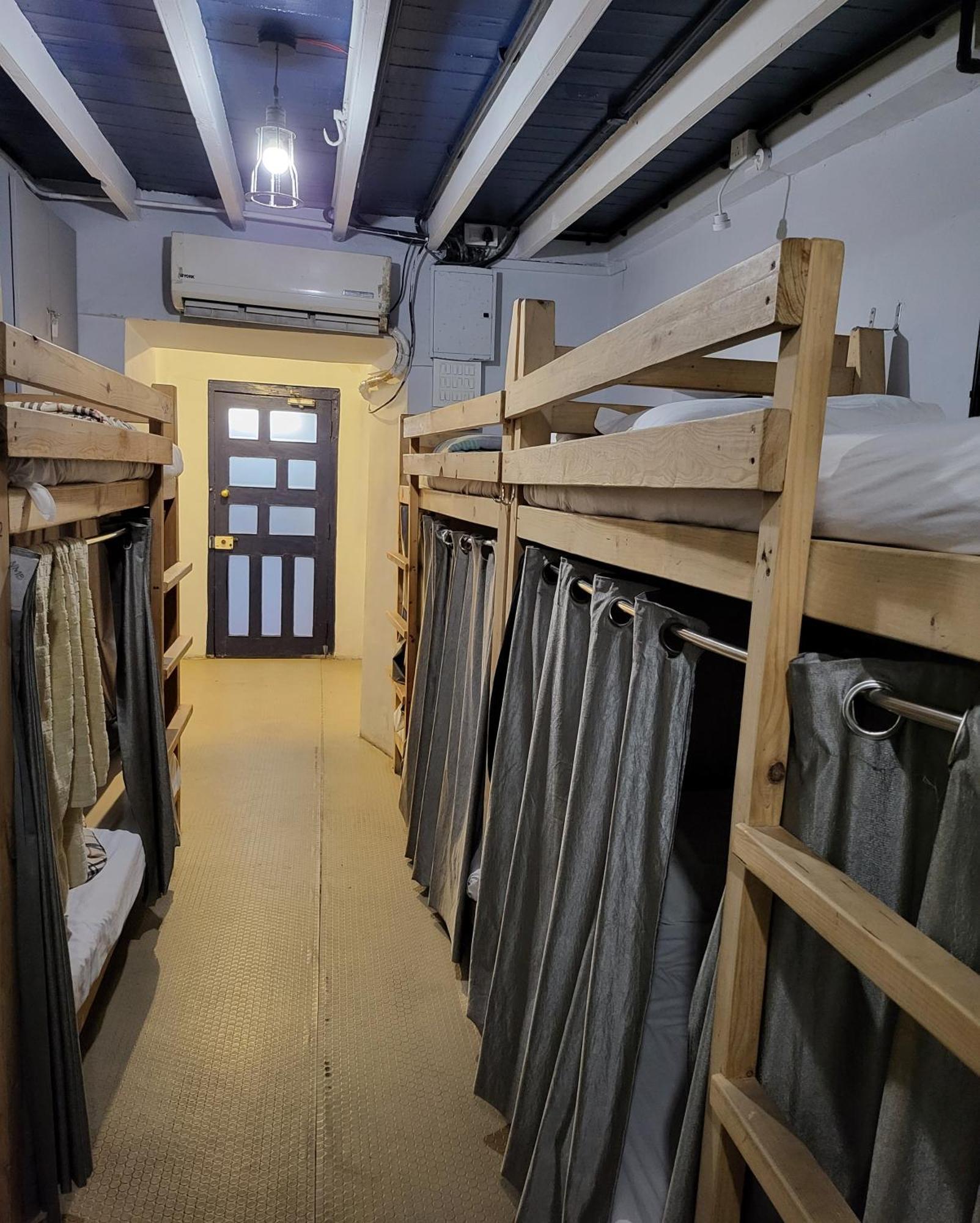 Namastey Mumbai Backpackers Hostel — Photos 1